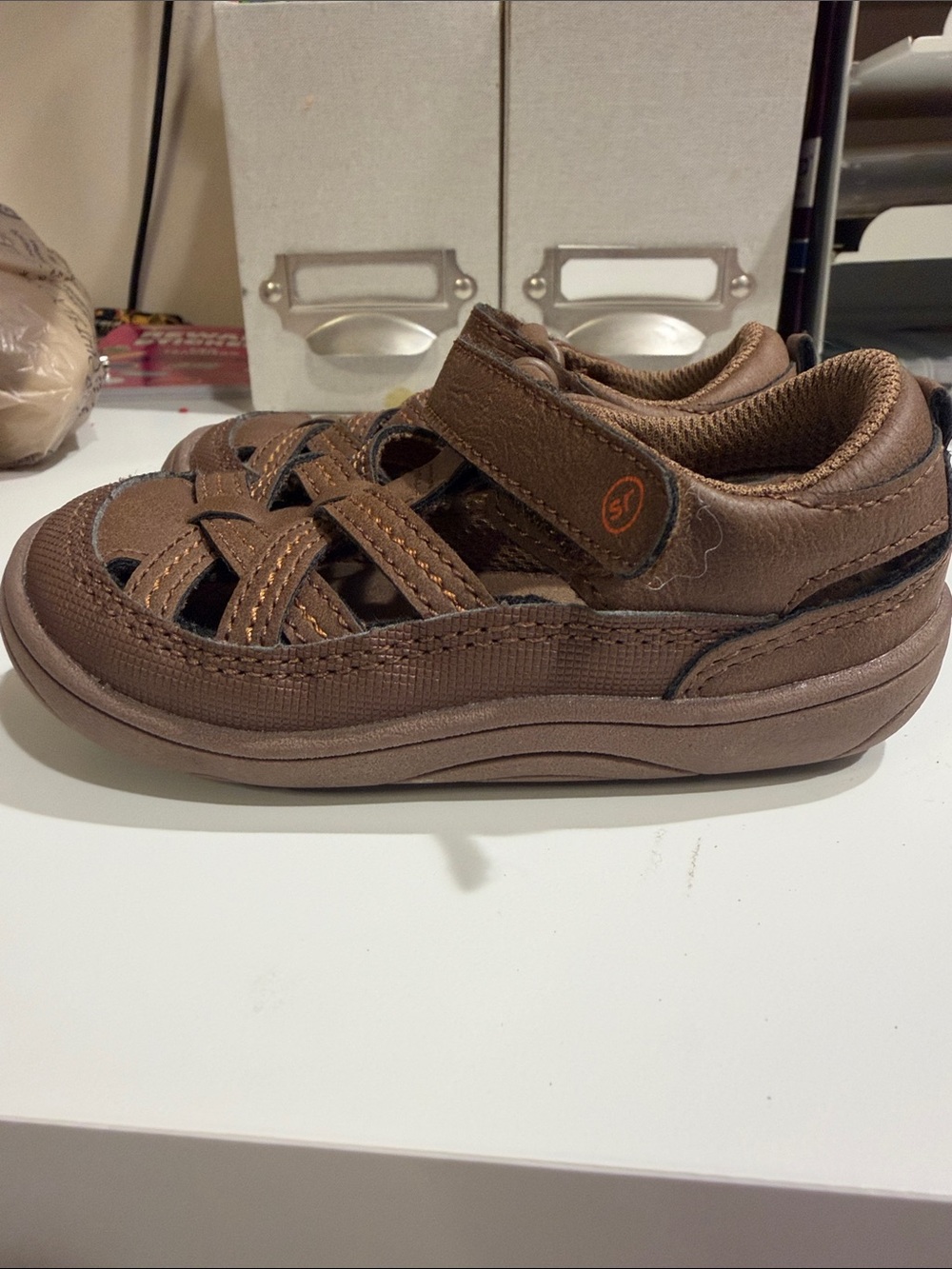 Stride Rite Brown Closed-Toe Kids Sandals with Hook-and-Loop Strap - Picture 4 of 5